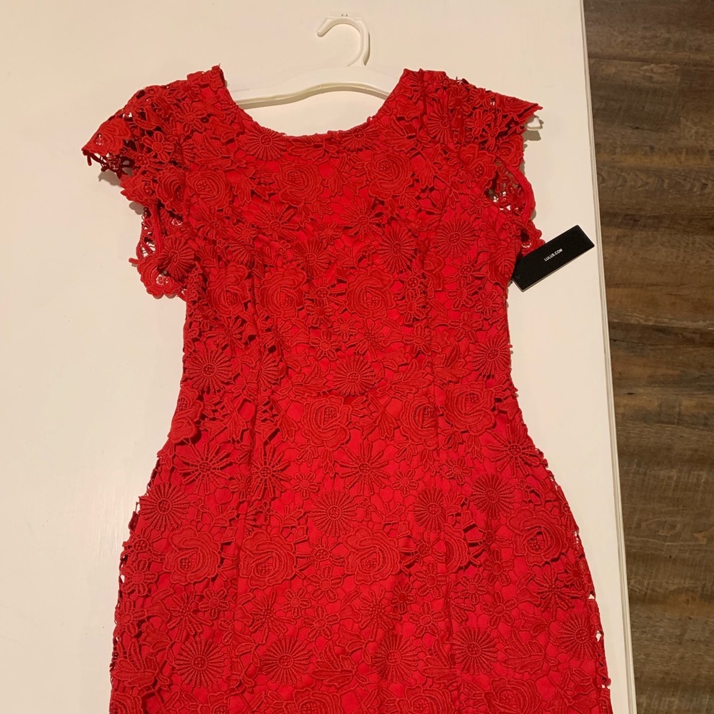 NWT Lulu’s red lace, open back mini dress